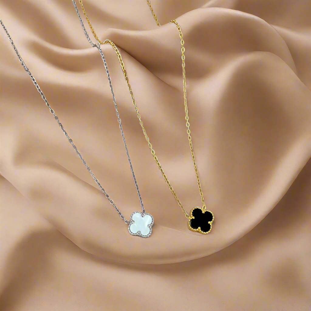 Min's Clover Necklace