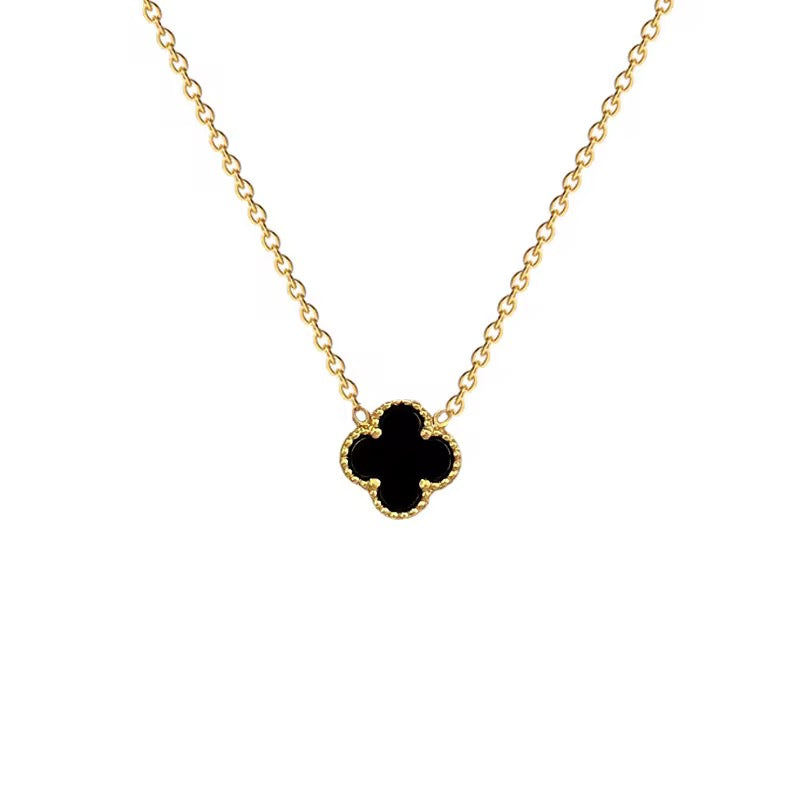 Min's Clover Necklace